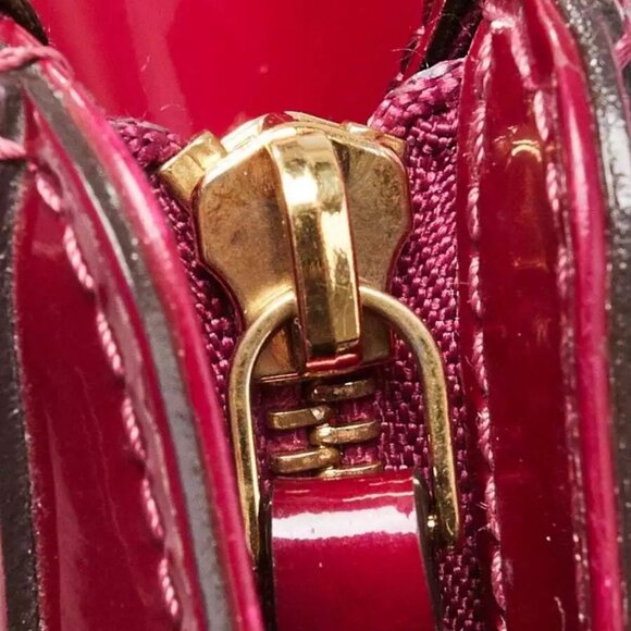 Louis Vuitton Magenta Monogram Vernis Brea PM NM Bag - Picture 9 of 11